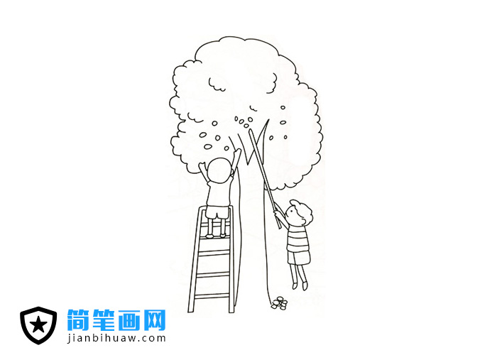 兩位小朋友摘樹上的果子簡筆畫